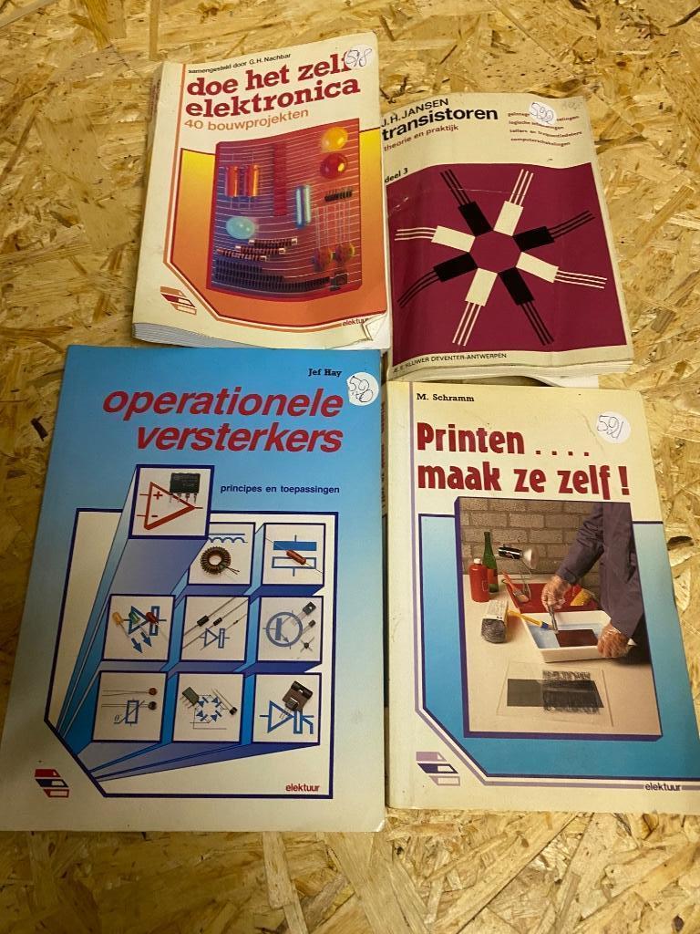 4 boekjes techniek/doe-het-zelf, Boeken, Techniek, Ophalen of Verzenden, Gelezen, Elektrotechniek