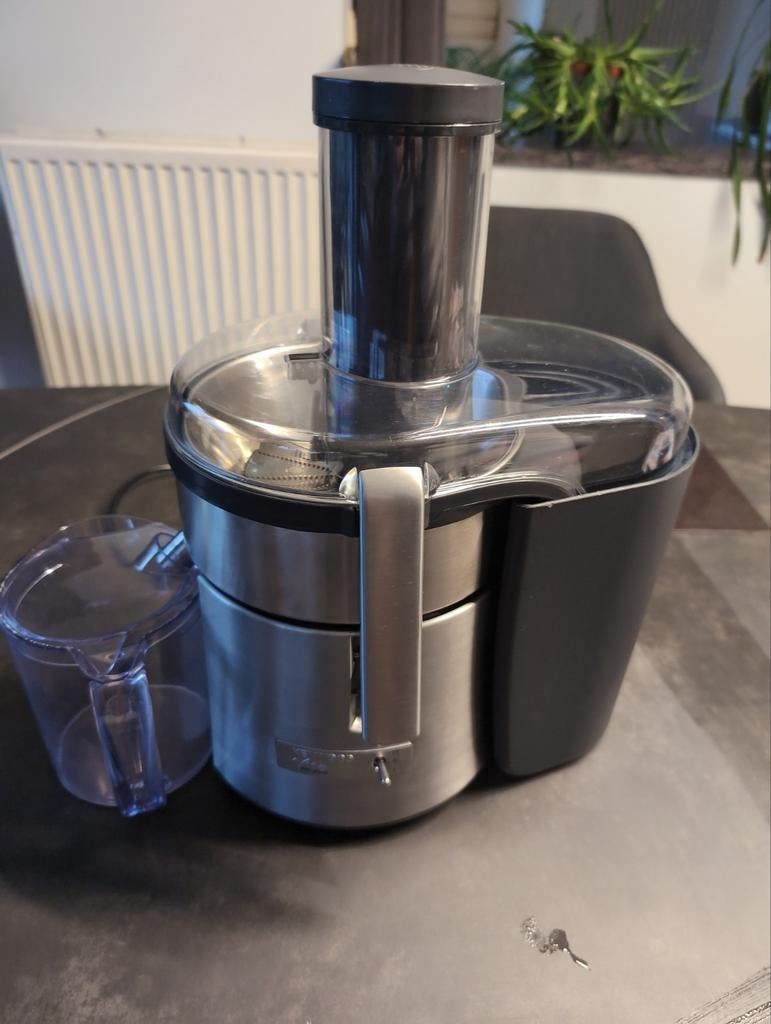 Kenwood sapcentrifuge in goede staat, Ophalen, Zo goed als nieuw, Elektrisch, Sapcentrifuge