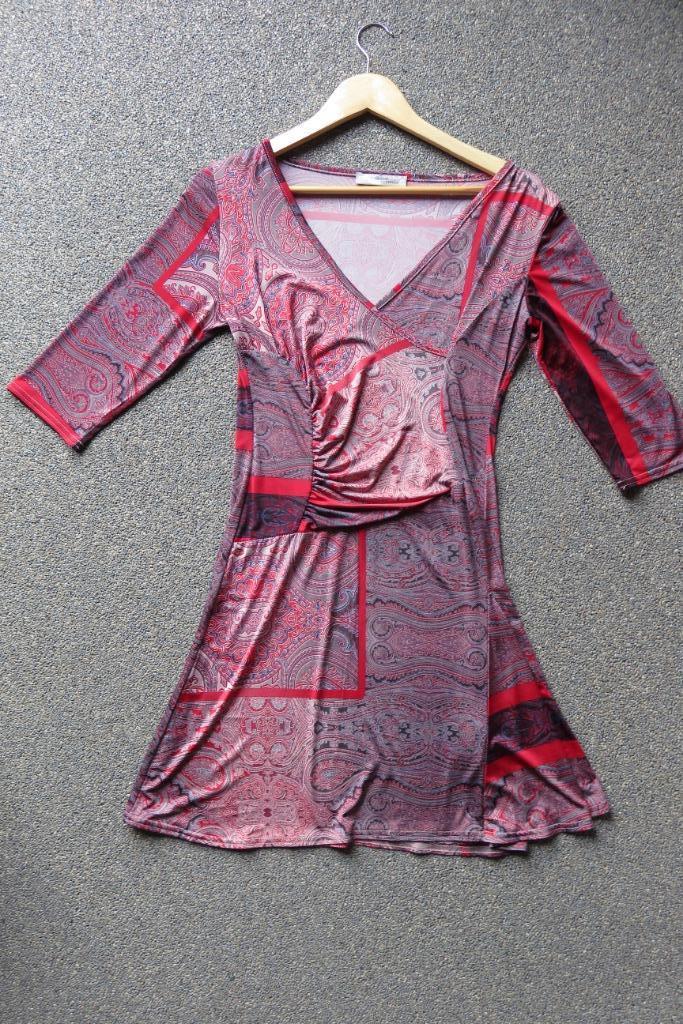 Jurk QH30, taille 3, Kleding | Dames, Overige kleuren, Maat 42/44 (L), Ophalen of Verzenden, Zo goed als nieuw