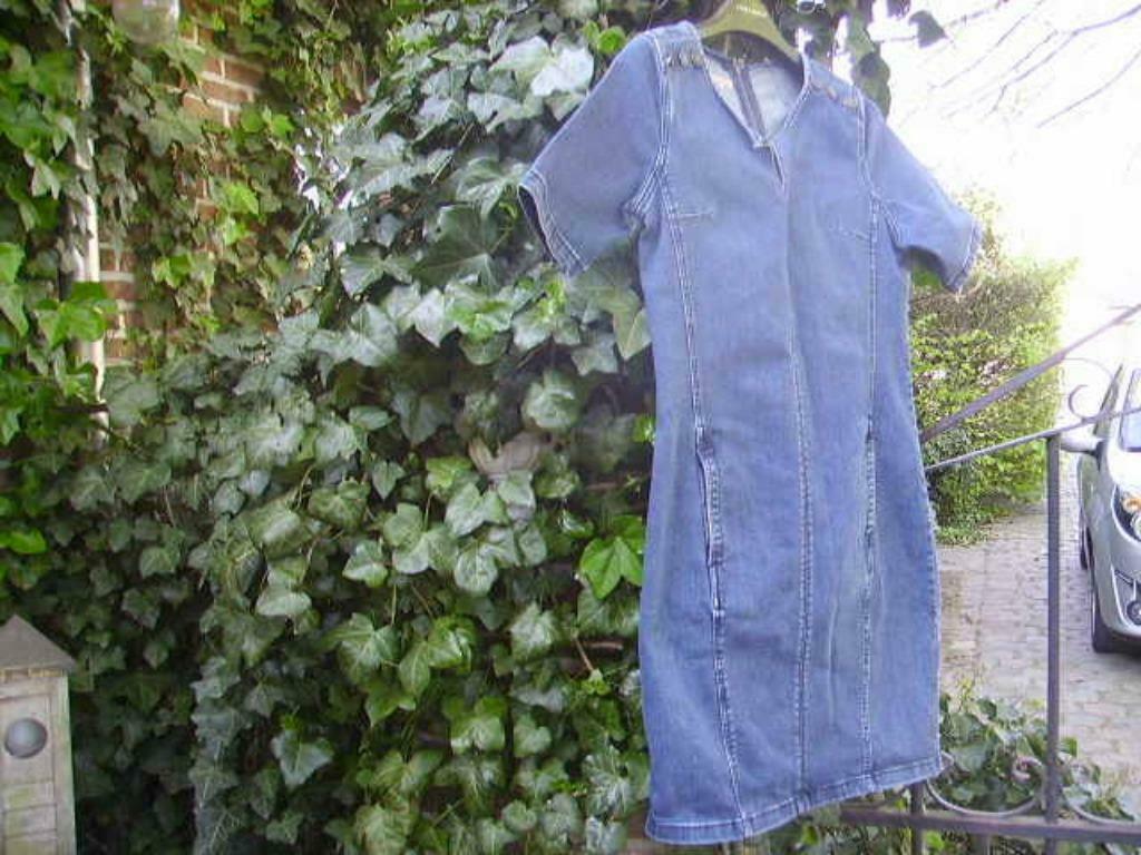 nieuw jeansjurk jeanskleed 38 esqualo, Enlèvement ou Envoi, Neuf, Taille 38/40 (M), Au-dessus du genou