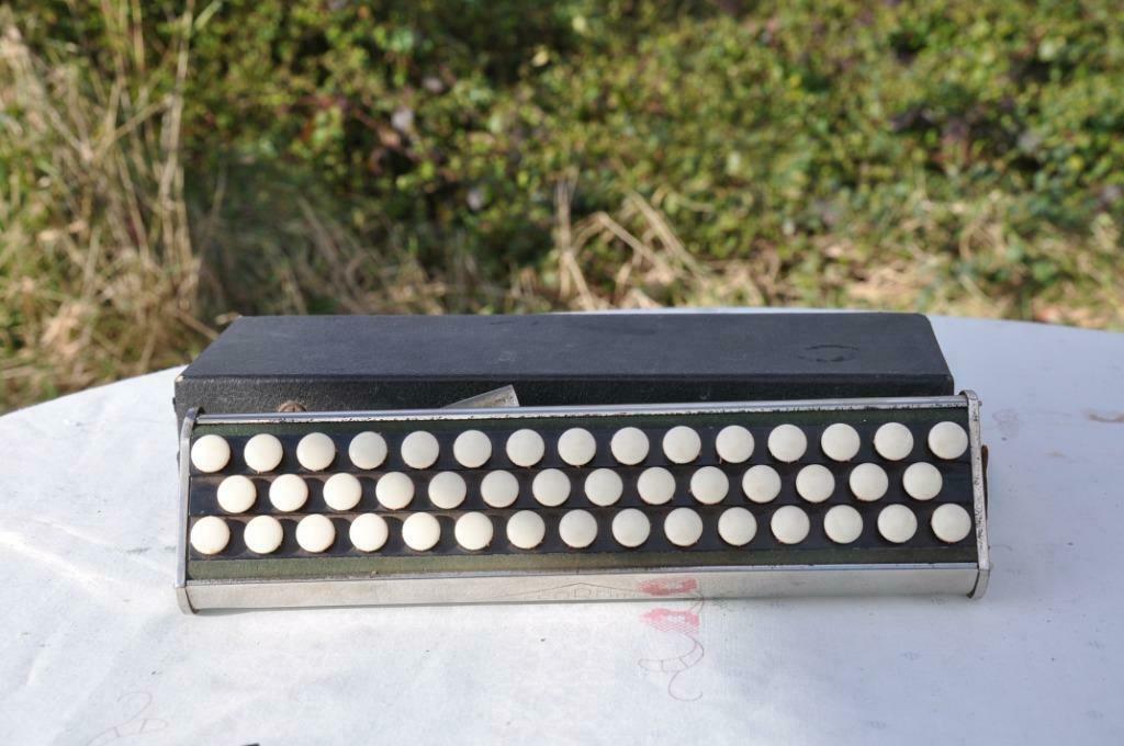 §  accordina chromatique A.Borel avec etui, Ophalen of Verzenden, Gebruikt, Overige soorten