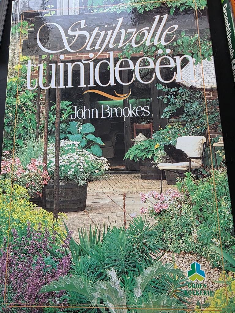 STIJLVOLLE TUINIDEEEN JOHN BROOKES BOEK, Ophalen of Verzenden, Zo goed als nieuw, Overige soorten
