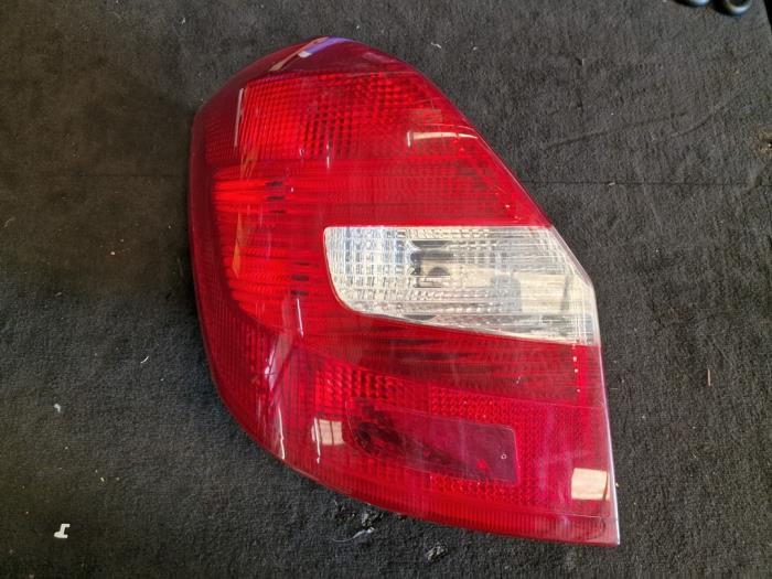 Achterlicht links van een Skoda Fabia, Ophalen of Verzenden, 3 maanden garantie, Gebruikt, Skoda