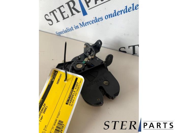 Mécanique de verrouillage hayon d'un Mercedes SLK, Enlèvement ou Envoi, 3 mois de garantie, Utilisé, Mercedes-Benz