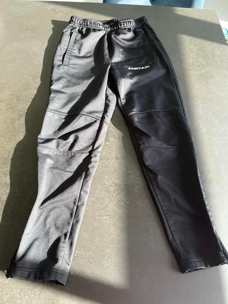 Jartazi zwarte joggingbroek maat 134/140. Goede staat., Pantalon, Garçon, Enlèvement ou Envoi, Utilisé