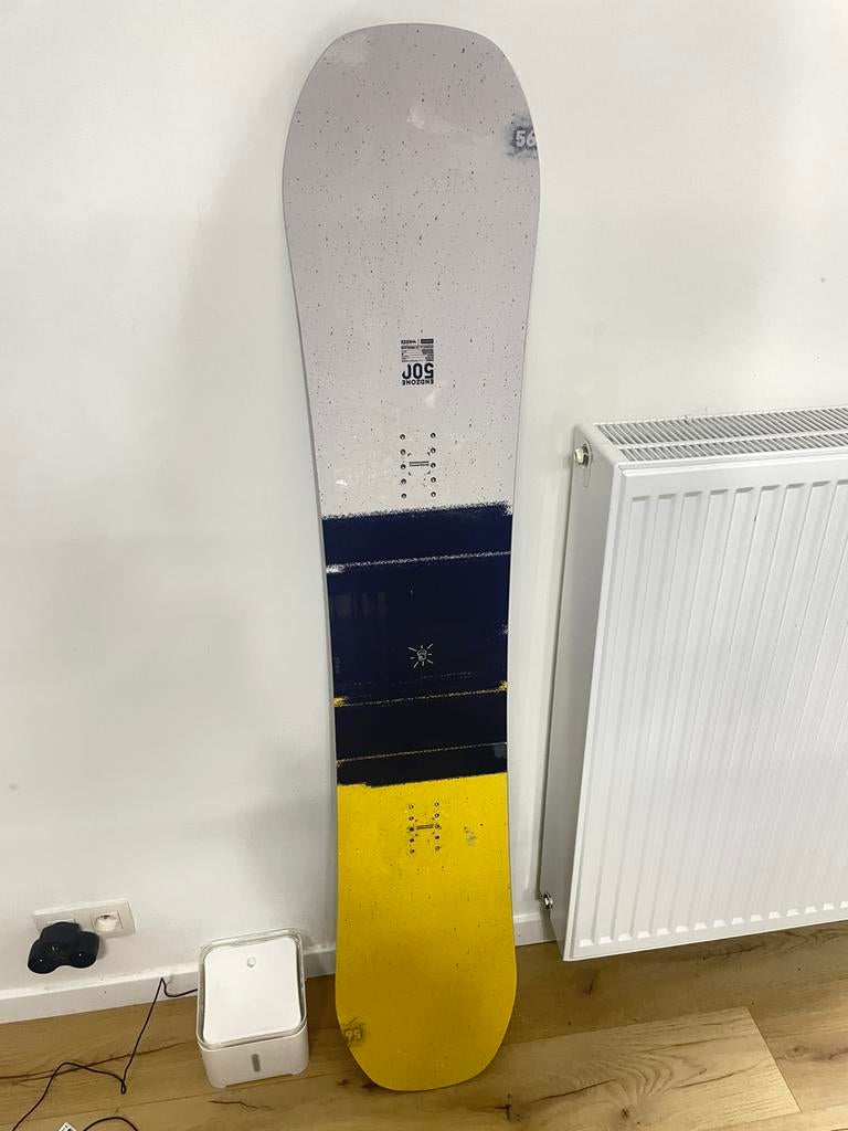 Snowboard 156 zo goed als nieuw, Sport en Fitness, Snowboarden, Ophalen, Zo goed als nieuw