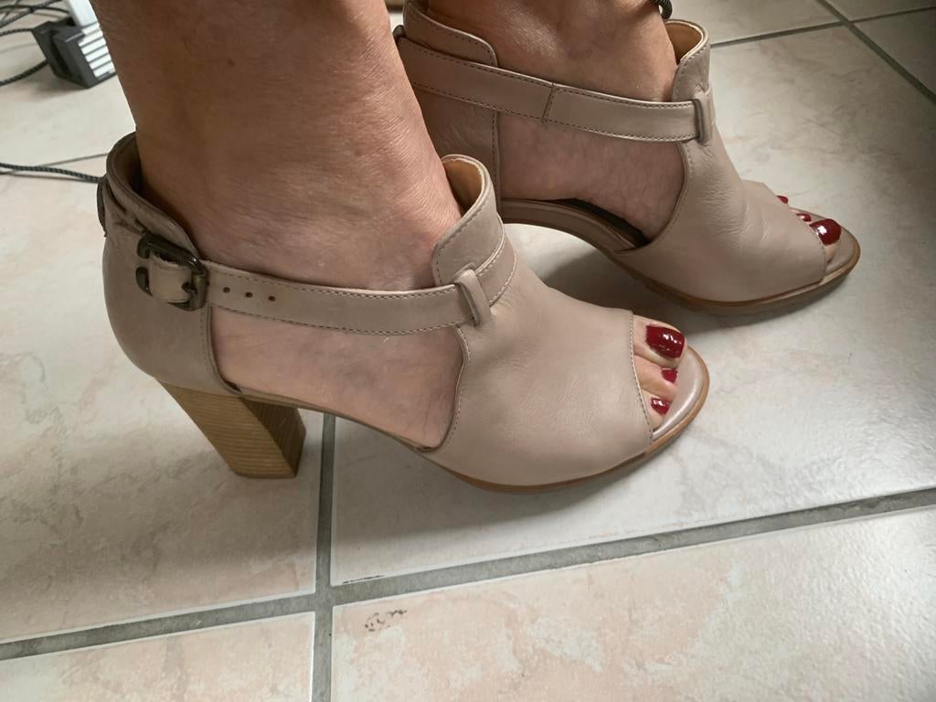 Elegante sandalen Paul Green 5 1/2 beige als nieuw, Kleding | Dames, Ophalen of Verzenden, Beige