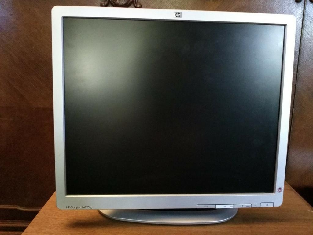 Ecran de Pc - HP Compaq LA1951g, Hp, Autres résolutions, Enlèvement, Utilisé