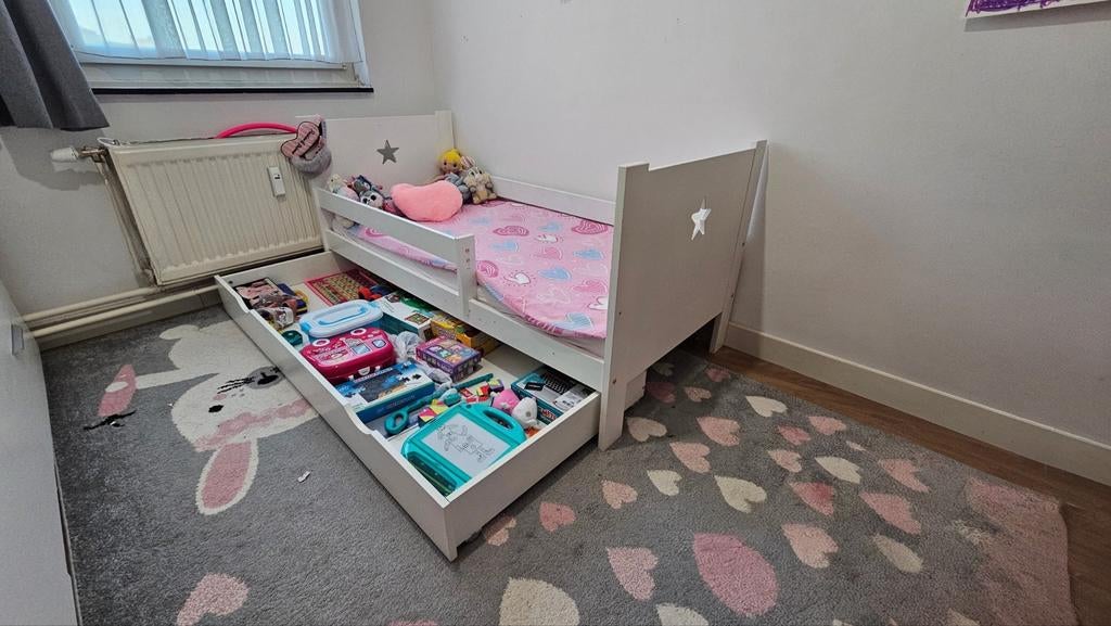 Kinder Bed - 160 cm x 75 cm - Prima Staat, Ophalen, Lattenbodem