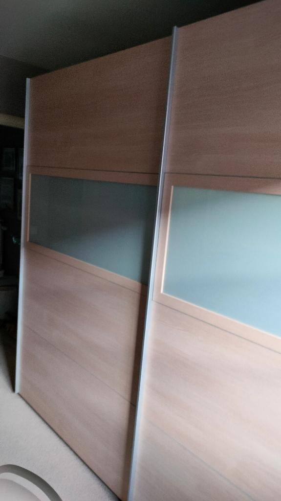slaapkamerkast, Huis en Inrichting, Kasten | Kleerkasten, Ophalen, Met plank(en), Zo goed als nieuw, 200 cm of meer