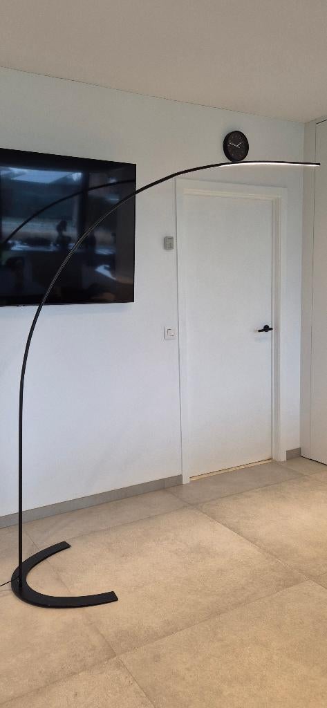 Moderne design staande lamp, Huis en Inrichting, Lampen | Vloerlampen, Ophalen, Modern design, 200 cm of meer, Zo goed als nieuw