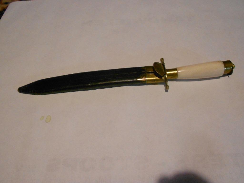 tjikeroeh, Ophalen of Verzenden, Overige soorten, Mes of Dolk