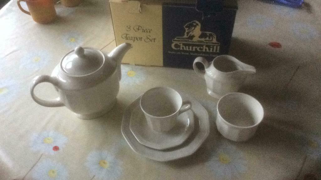 Koffieservies Churchill Engeland 6personen, Huis en Inrichting, Ophalen, Nieuw, Effen, Compleet servies