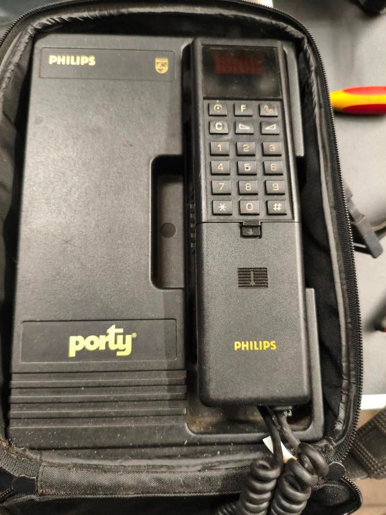Oude en een van de eerste autotelefoon, Télécoms, Téléphones fixes | Filaires, Enlèvement