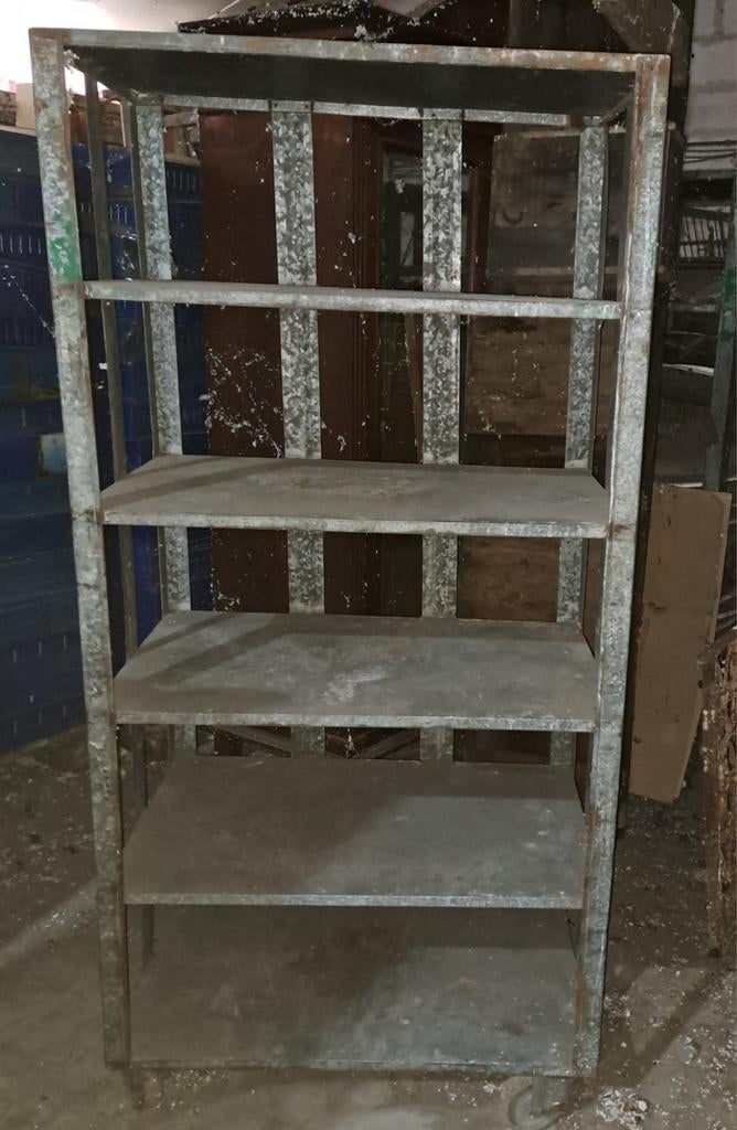 Kar karren verzinkte eierkar decoratie, Ophalen