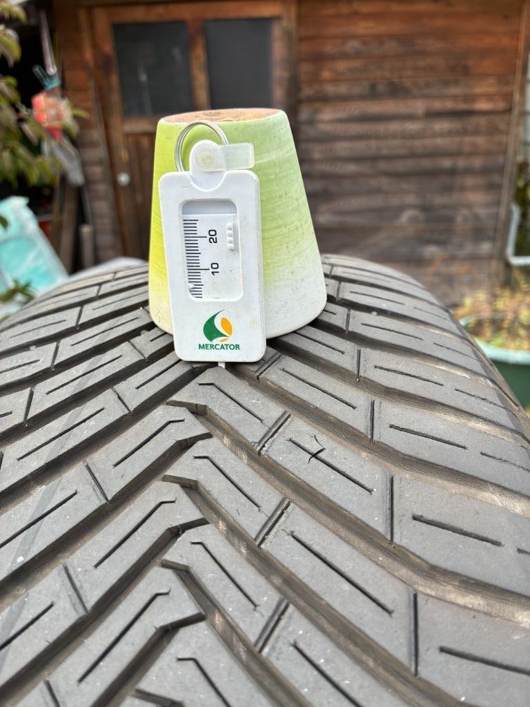 autoband, Auto-onderdelen, Banden en Velgen, Ophalen, 18 inch, Gebruikt, 235 mm