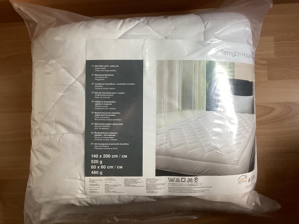 Set van microvezel sprei en kussen - Nieuw, Eenpersoons, Wit, Nieuw, Ophalen of Verzenden