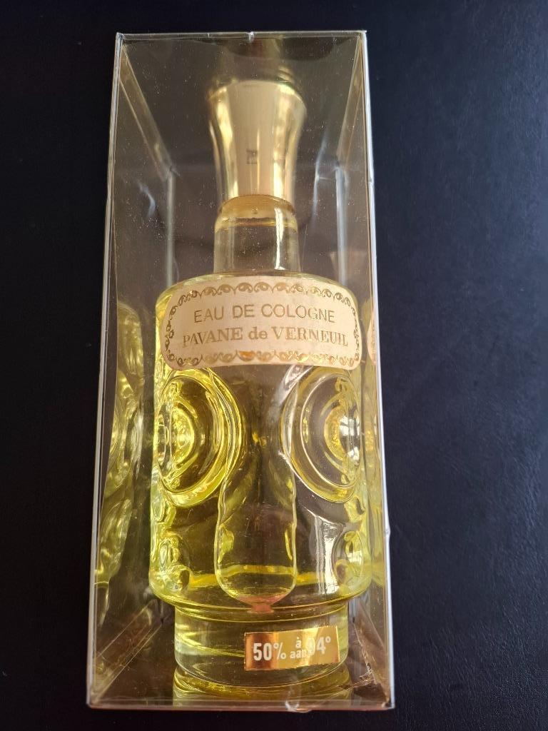 Vintage flesje Eau de Cologne Pavane de Verneuil, Verzamelen, Parfumverzamelingen, Ophalen, Zo goed als nieuw, Parfumfles, Gevuld