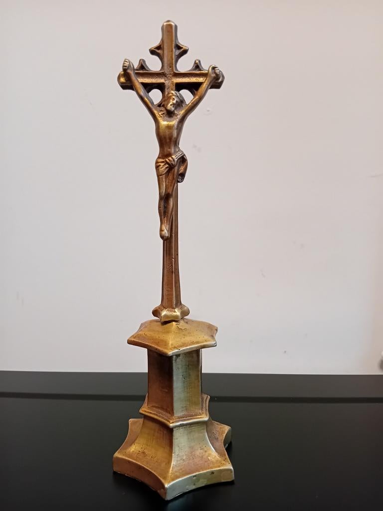 Christus aan het kruis in verguld brons, Antiek en Kunst, Ophalen of Verzenden