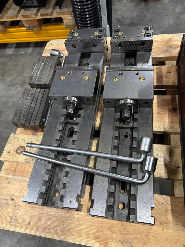 Zware machineklem freesklem opspanklem precisieklem cutter, Enlèvement, Comme neuf