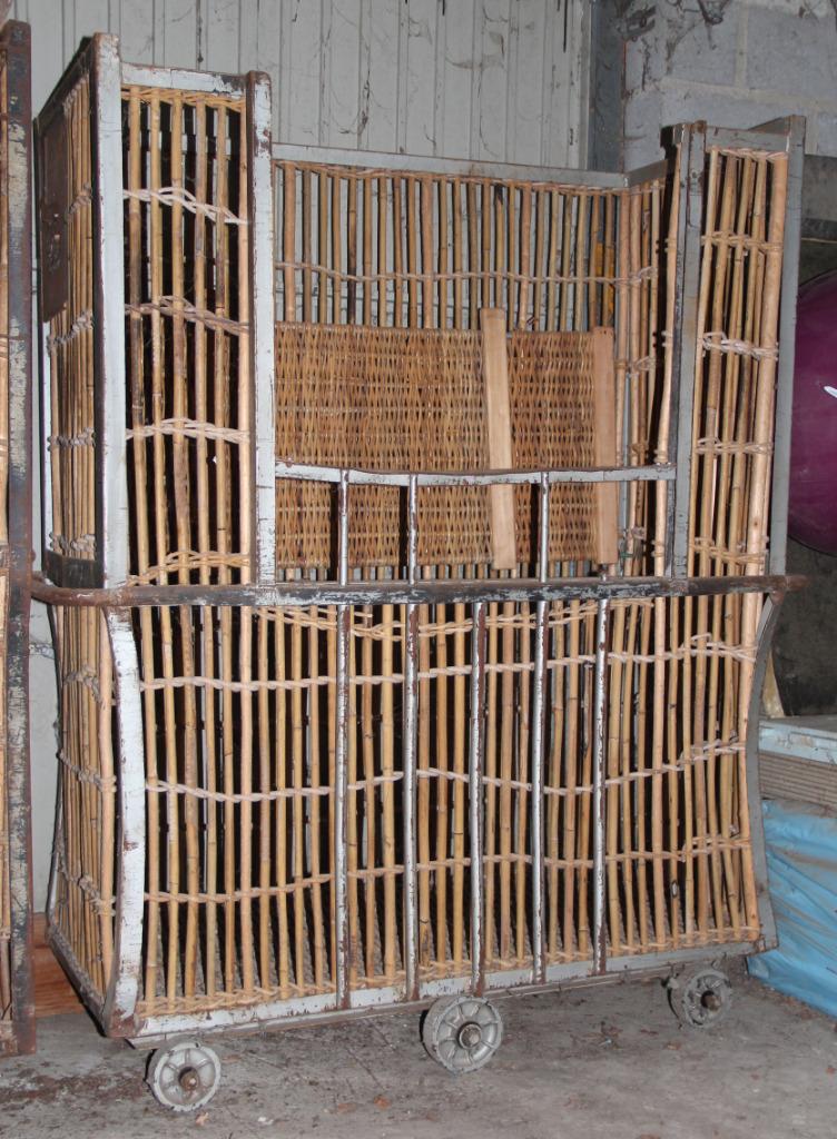 Haut charriot cage avec séparateur, multi fonctionnel !, Enlèvement