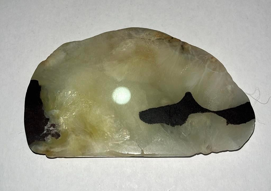 Epidootkwarts schijf - 60gram - 81mm x 51mm x 7mm, Ophalen of Verzenden, Mineraal
