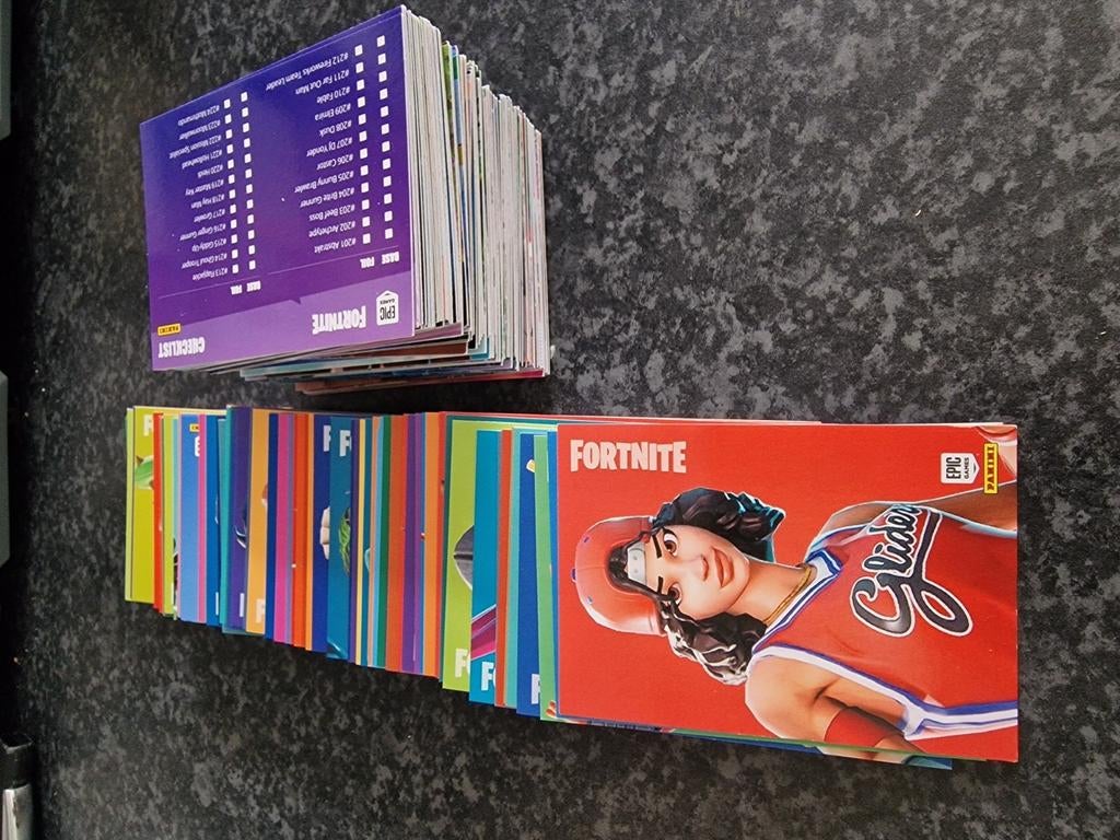 Panini Fortnite-serie 1 (200 kaarten van 1 tot 200 verschill, Ophalen of Verzenden, Zo goed als nieuw