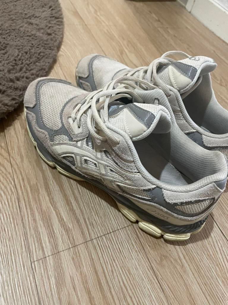 ASICS/NB, Enlèvement ou Envoi, Neuf