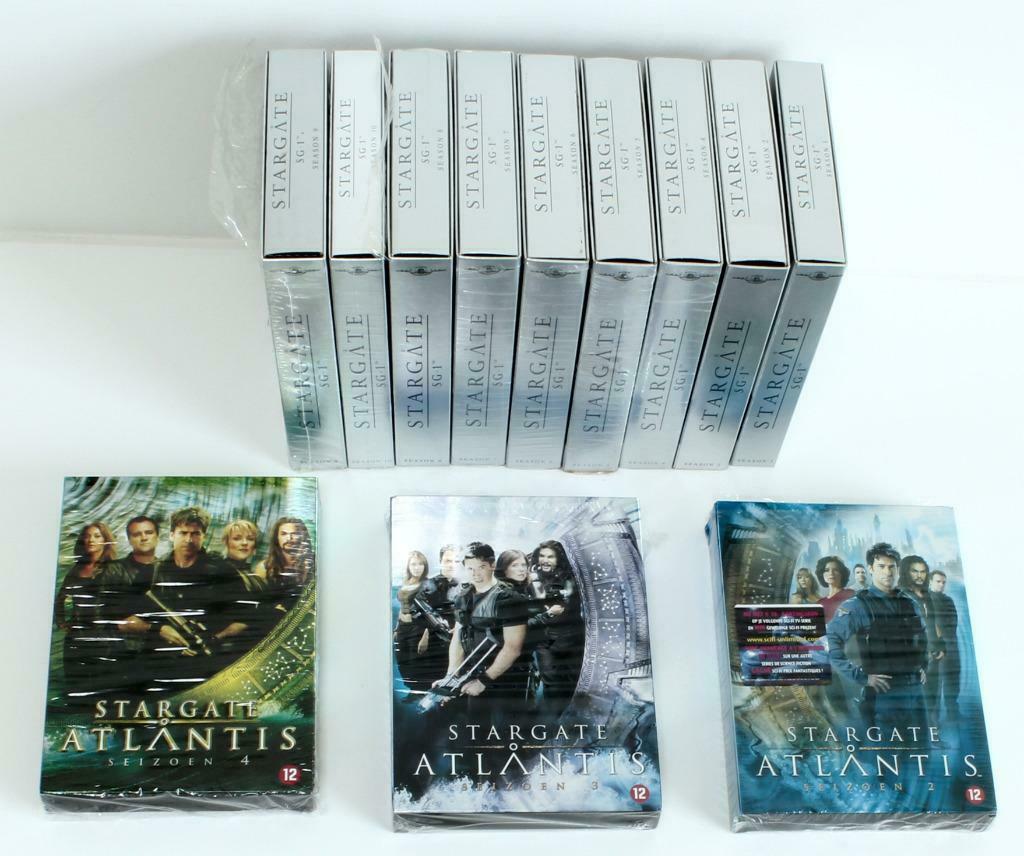 DVD STARGATE, CD & DVD, DVD | Action, Action, Coffret, À partir de 12 ans, Enlèvement ou Envoi