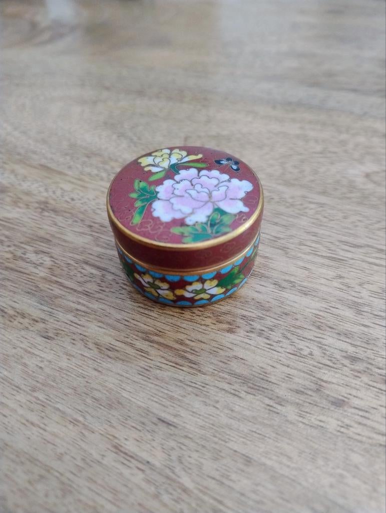 Pillendoosje in cloisonné, Verzamelen, Ophalen of Verzenden