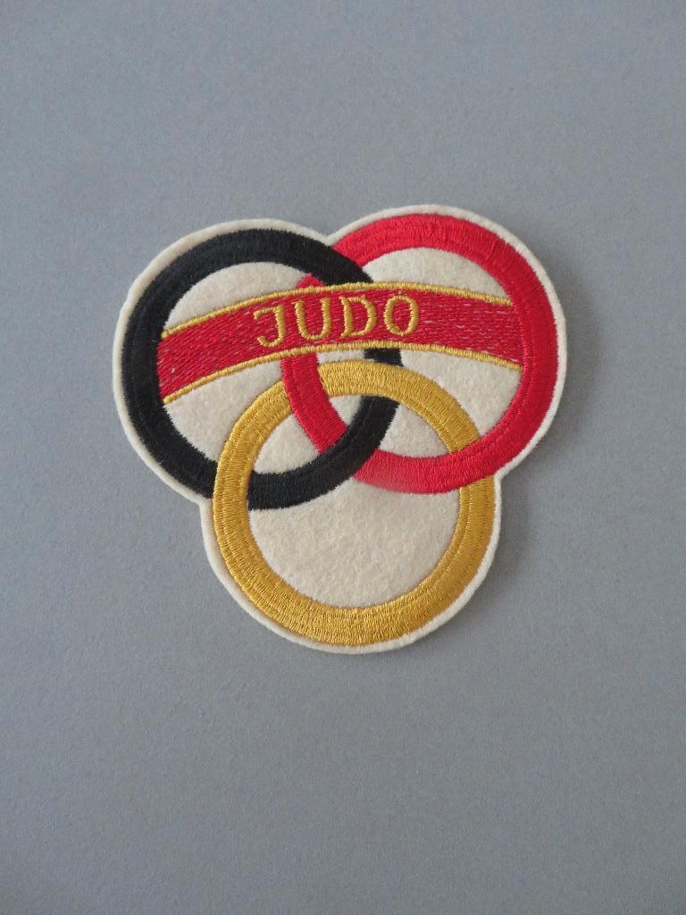 oud embleem patch Judo Belgie Olympische ringen ?, Enlèvement ou Envoi, Comme neuf, Judo, Vêtements d'arts martiaux