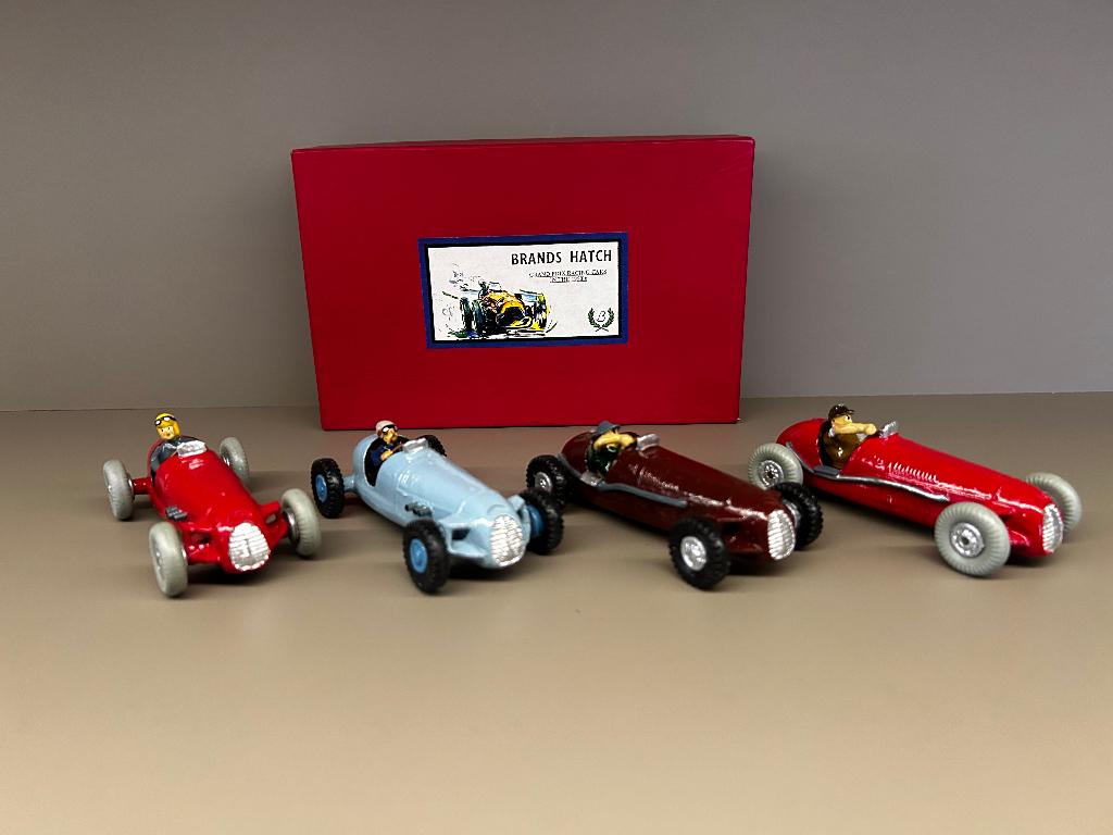 4x Cisitalia D46 - white metal 1:43 (Trevor Wright), Overige merken, Auto, 1:32 tot 1:50, Ophalen of Verzenden
