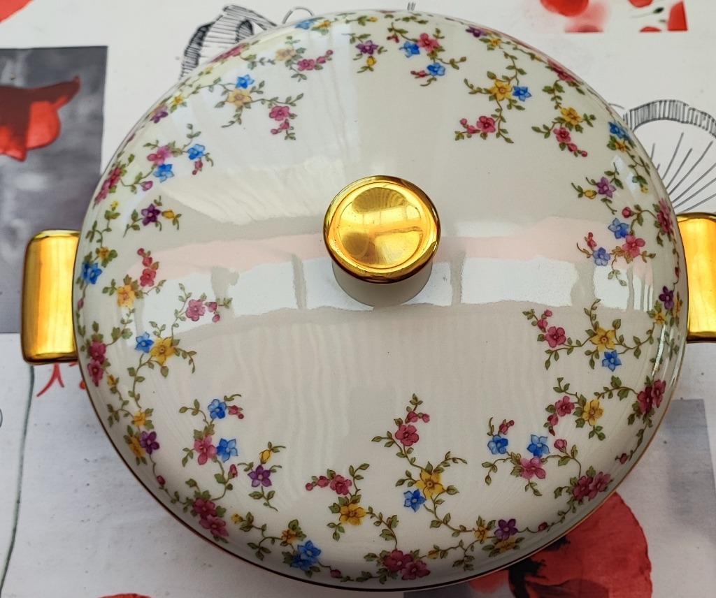 Ancien plat couvert bavaria, Enlèvement