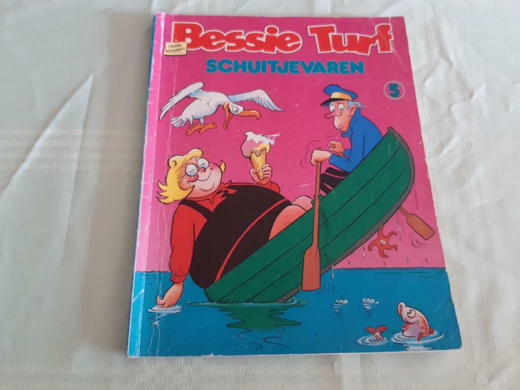 Bessie Turf.5.Schuitje varen., Boeken, Stripverhalen, Eén stripboek, Ophalen of Verzenden, Gelezen
