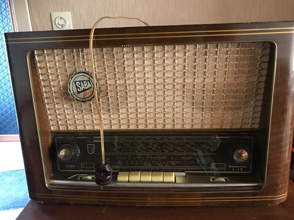 Vintage radio, Ophalen