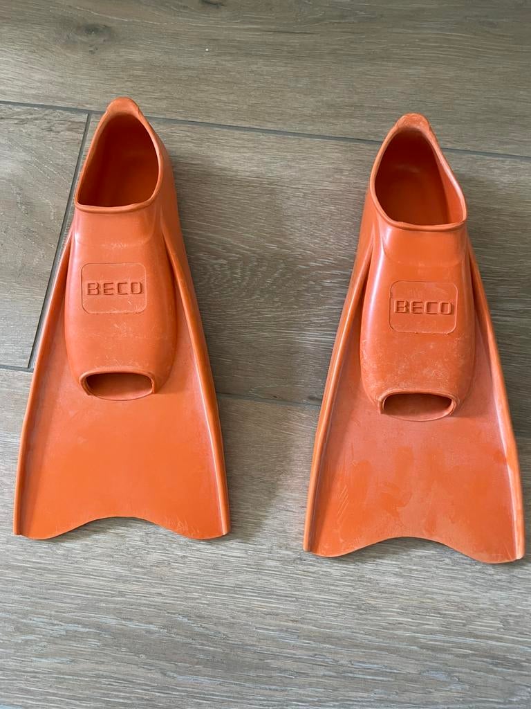 Zwemvliezen maat 26-29 in zeer goede staat, Kinderen en Baby's, Ophalen, Zo goed als nieuw, Jongen of Meisje, Sportschoenen