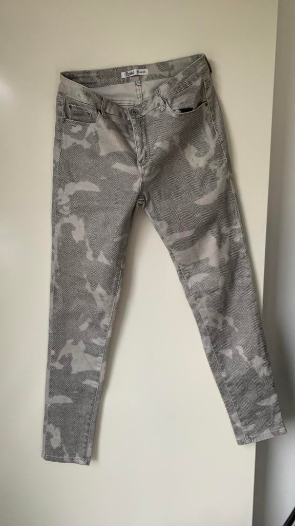 Gevlekte broek (40), Enlèvement ou Envoi, Porté