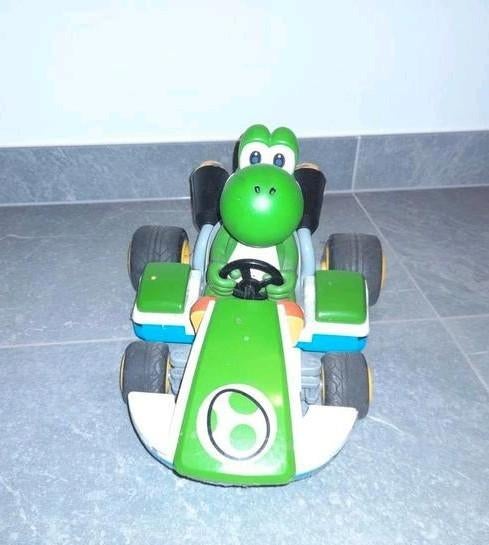 Yoshi / Mario kart Carrera RC grand modèle, Enlèvement ou Envoi, Utilisé