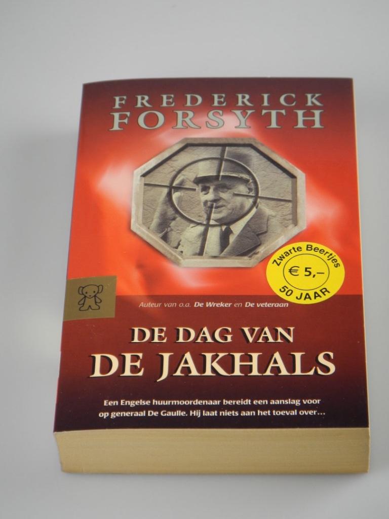 De dag van de Jakhals - Frederick Forsyth, Ophalen of Verzenden, Zo goed als nieuw, Politiek en Staatkunde, Frederick Forsyth