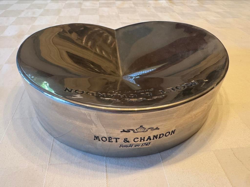 Moët et Chandon cendrier, Verzamelen, Ophalen of Verzenden, Zo goed als nieuw