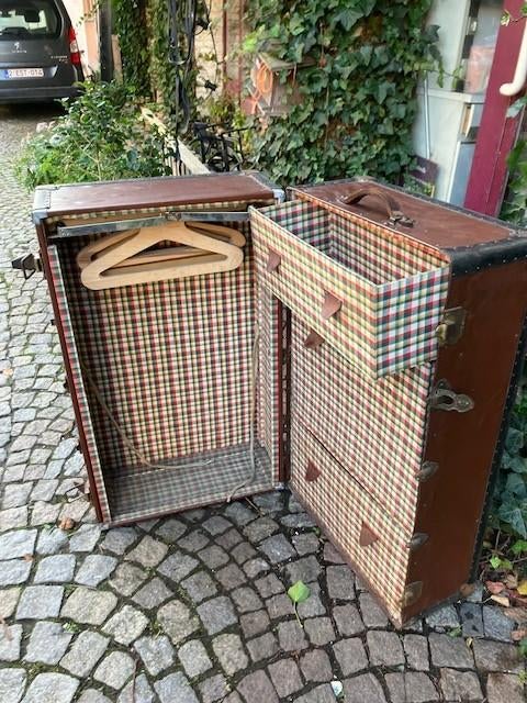 MALLE ANCIENNE. ANNÉES 40. ÉTAT ROBUSTE., Enlèvement ou Envoi, 70 cm ou plus, Clé, Utilisé