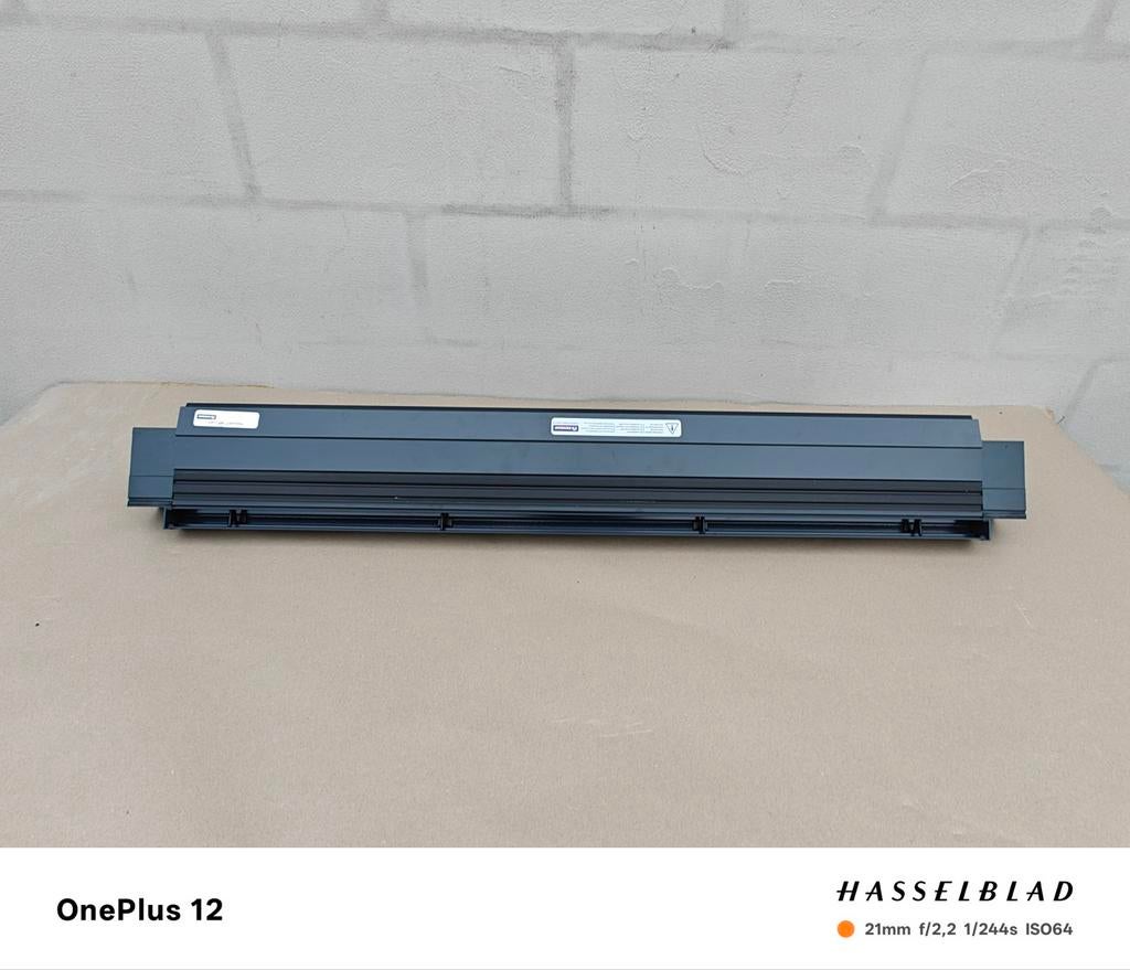 Renson Invisivent air light Ral 7016, Computers en Software, Accu's en Batterijen