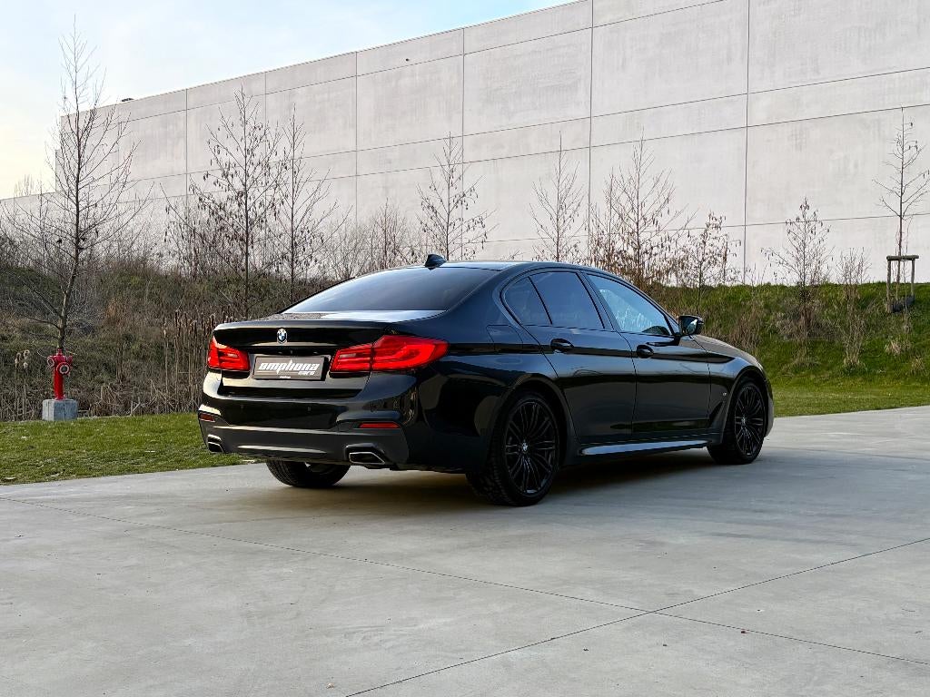BMW 530e Mpack PHEV   Midnight black with Cognac glow, Auto's, Automaat, Achterwielaandrijving, 218 kW, Euro 6