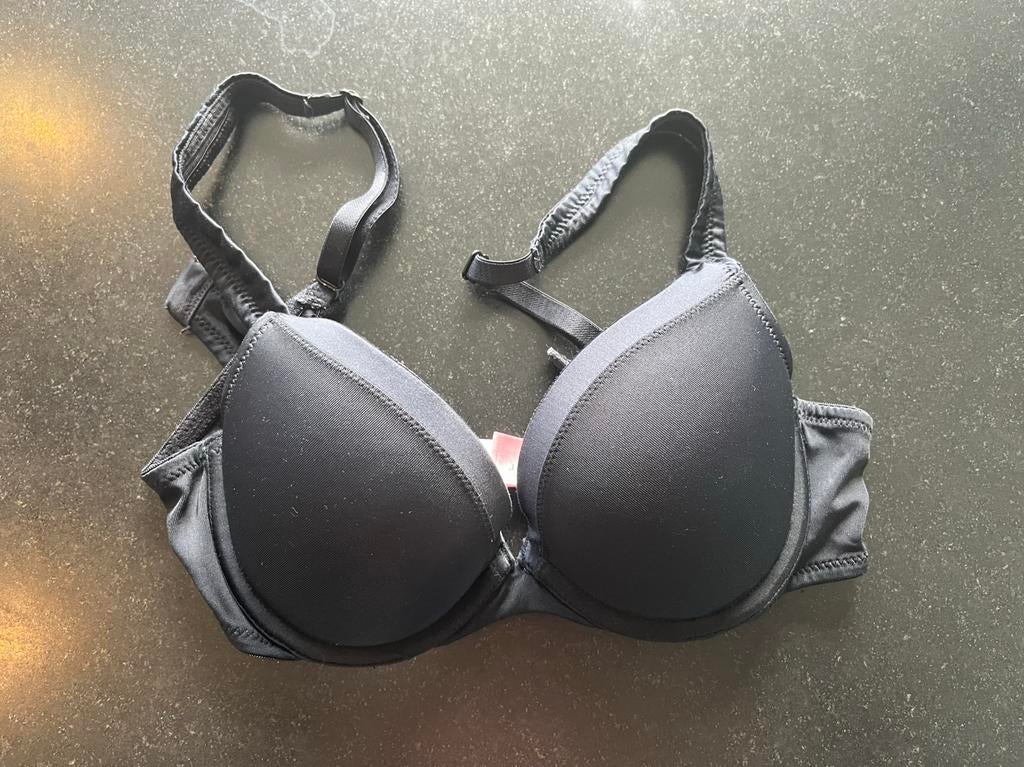 Hunkemöller zwarte BH maat 70B. Zeer goede staat., Hunkemöller, Enlèvement ou Envoi, Noir, Soutien-gorge