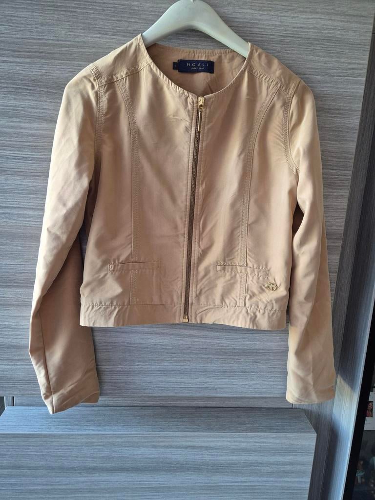Beige suede vestje van NOALI, Ophalen of Verzenden, Zo goed als nieuw