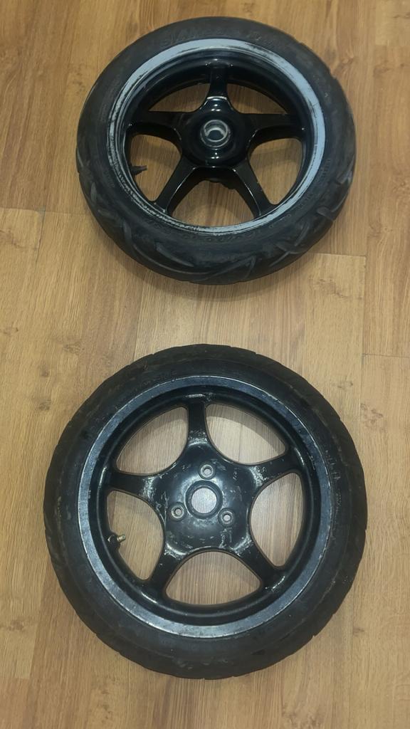 Pneus et jantes Aerox/MBK Nitro, Enlèvement ou Envoi, Utilisé
