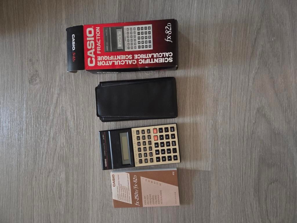 casio rekenmachine vintage type  fx 82D, Enlèvement ou Envoi