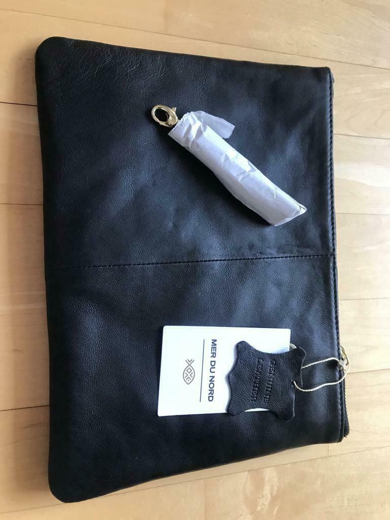 Pochette Mer Du Nord en cuir, Neuf