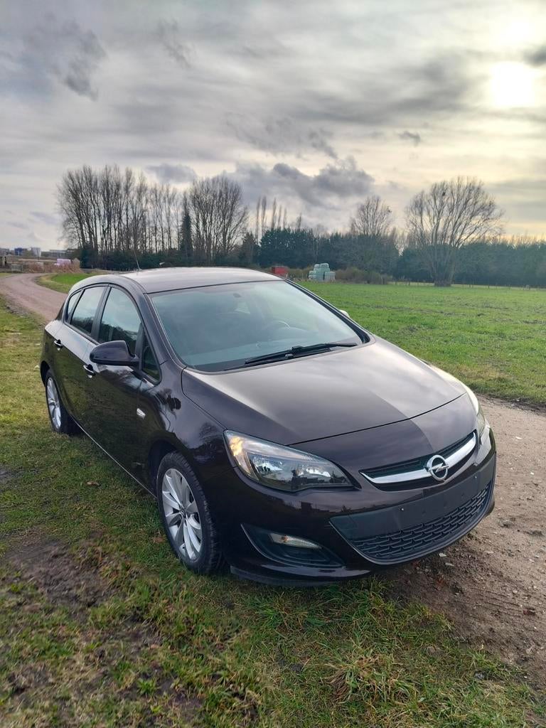 Belle Opel Astra 1.4 Benz, Trekh. Premier prop 99dkm 2013, Autos, Euro 5, Achat, 129 g/km, Entreprise