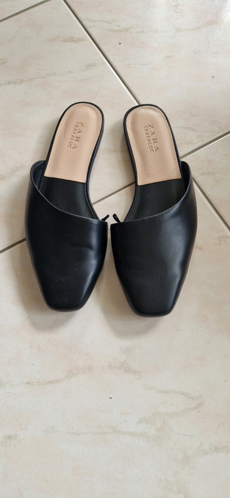 Mules plates noires de la marque Zara Trafaluc, Ophalen of Verzenden